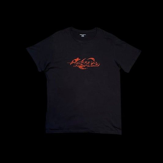 RED LOGO TEE [BLACK]